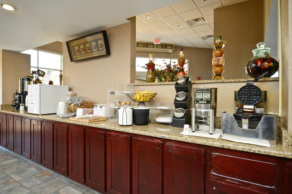 Americas Best Value Inn And Suites Overland Park Restauracja zdjęcie